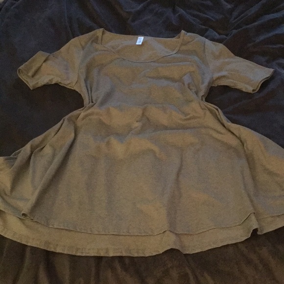 Lularoe perfect T 🌞 - Picture 1 of 3